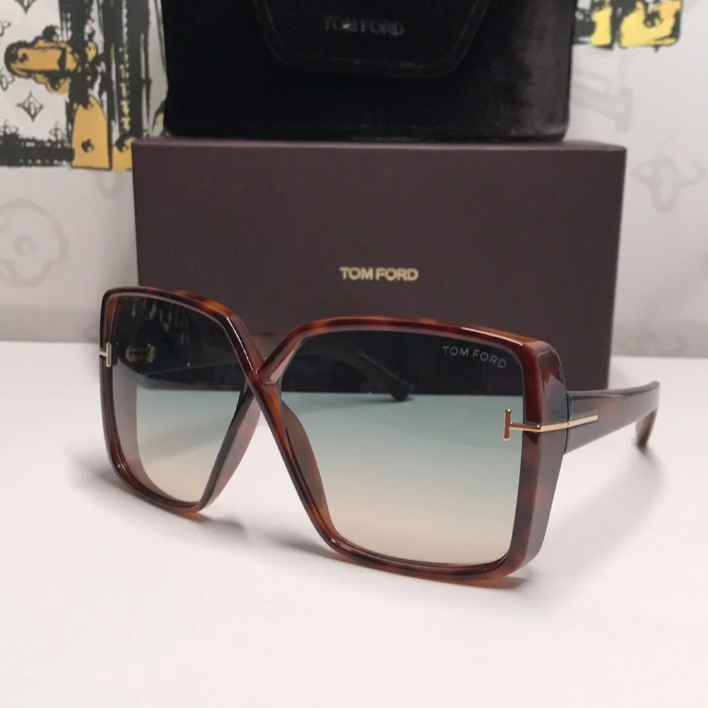 New Authentic Tom Ford Women's Gradient Brown Sunglasses TF1117 53p